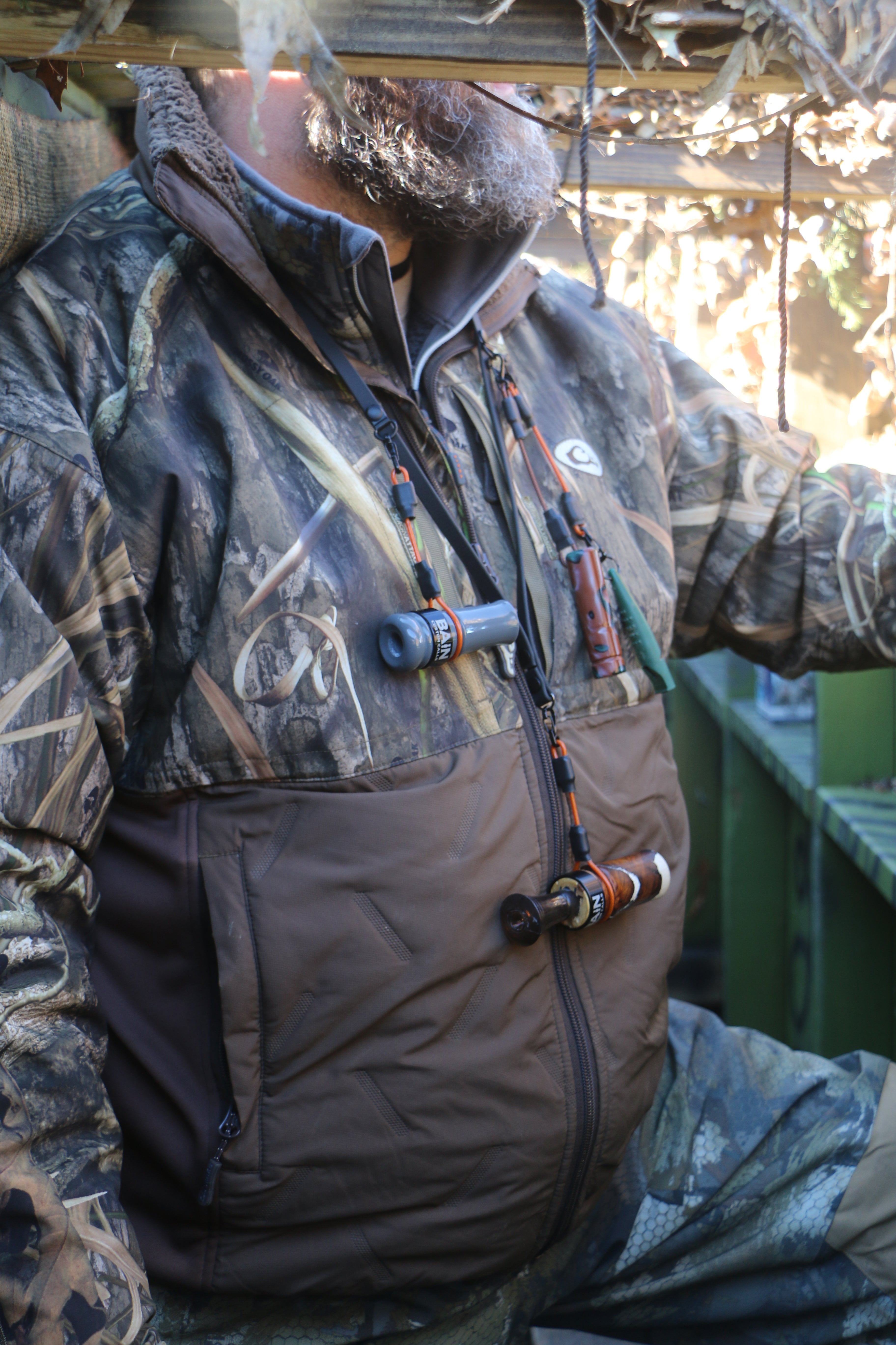 Minimalist call lanyard